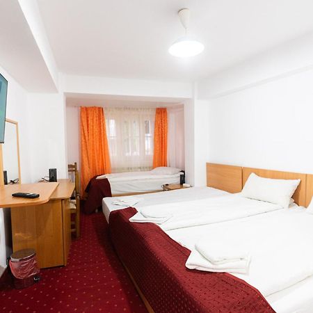 Mountain Breeze Hotel Predeal Luaran gambar