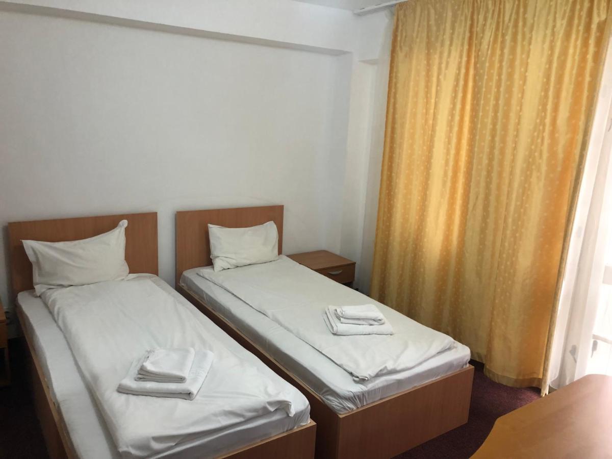 Mountain Breeze Hotel Predeal Luaran gambar