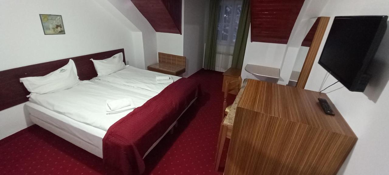 Mountain Breeze Hotel Predeal Luaran gambar
