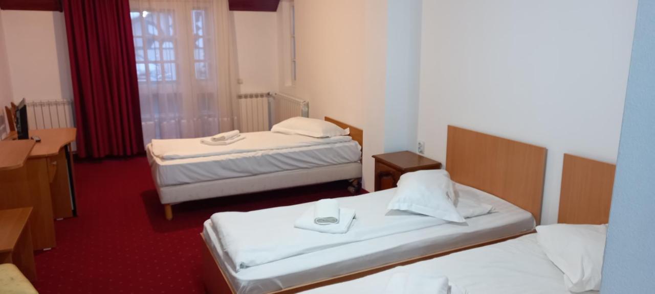 Mountain Breeze Hotel Predeal Luaran gambar