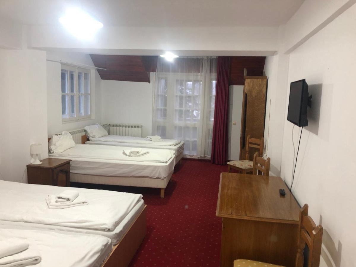 Mountain Breeze Hotel Predeal Luaran gambar