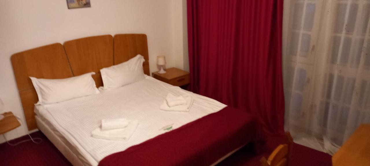 Mountain Breeze Hotel Predeal Luaran gambar