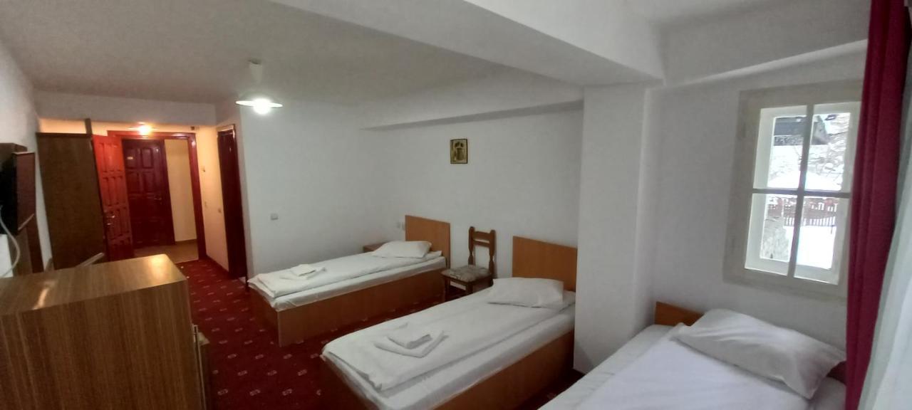 Mountain Breeze Hotel Predeal Luaran gambar