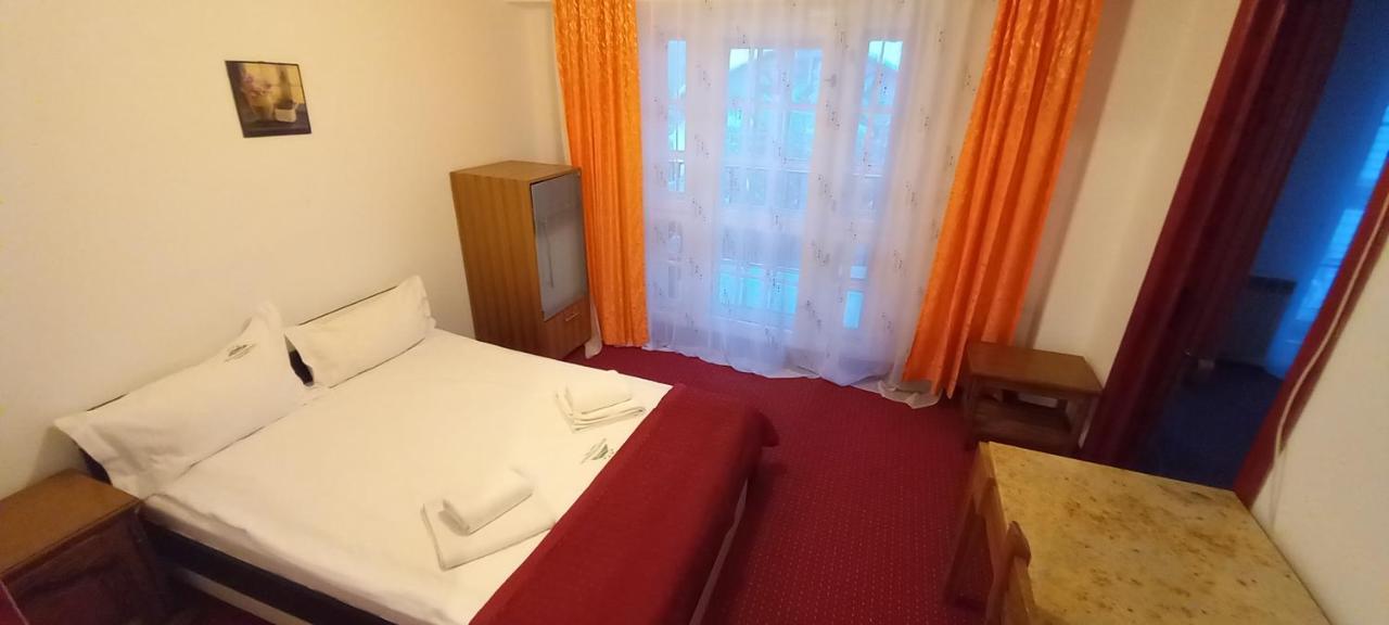 Mountain Breeze Hotel Predeal Luaran gambar