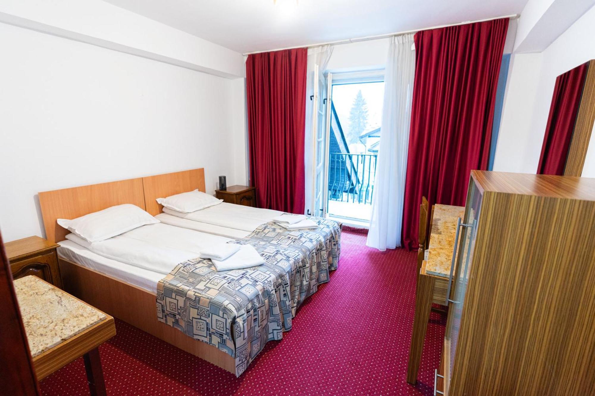 Mountain Breeze Hotel Predeal Luaran gambar
