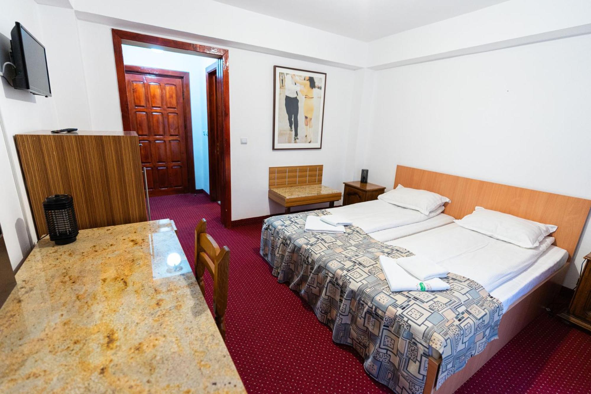Mountain Breeze Hotel Predeal Luaran gambar